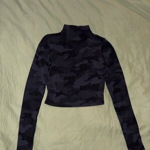 Lululemon Black Camouflage Long Sleeve Mock-neck Workout Top